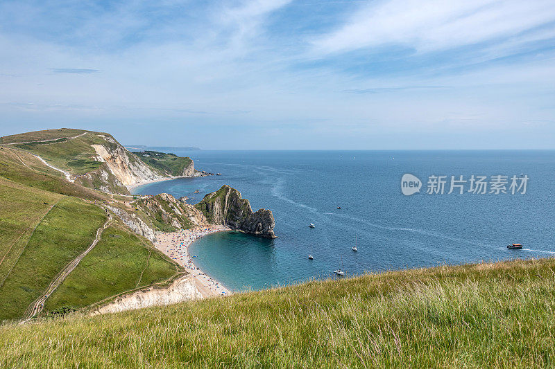 多塞特Durdle Door海滩上的夏天